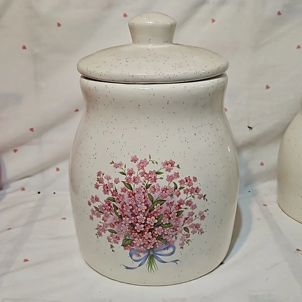 Vintage Speckled Ceramic Blush Pink Flower Blue Ribbon Large Canister Jar w/Lid